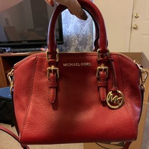 Michael kors purse.